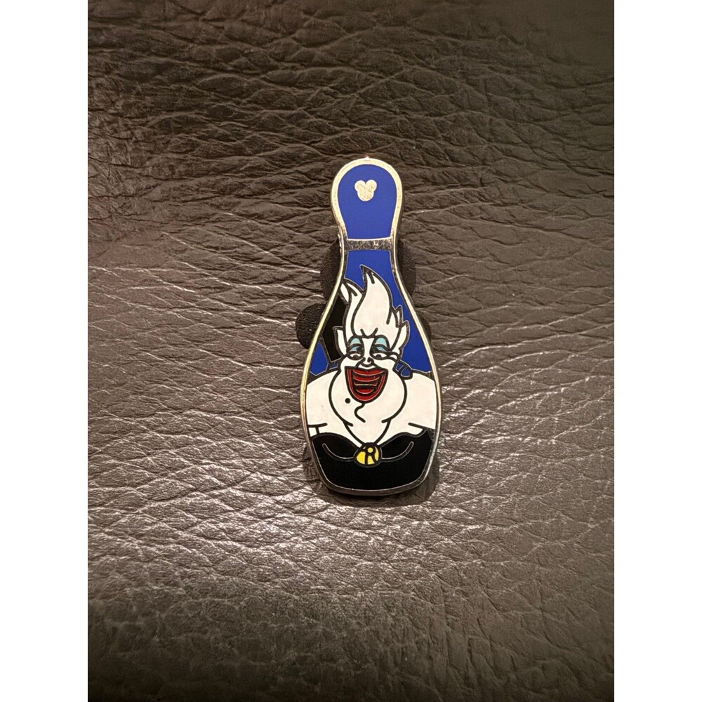 2008 Hidden Mickey - Bowling Pin Villains